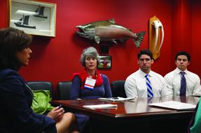 From left Amanda Makki a legislative assistant from the office of Sen Lisa Murkowski meets with Kristin M Mitchell MD FACP a rural physician practicing in Soldotna Alaska and ACP Medical St